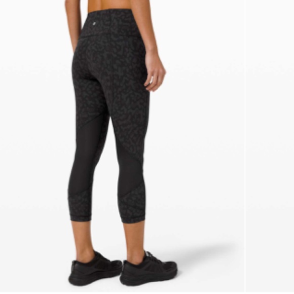 Lululemon Pace Rival High-Rise Crop 22" - Picture 2 of 5